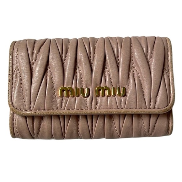 Miu Miu Pink Leather Key Case - Picture 1 of 7